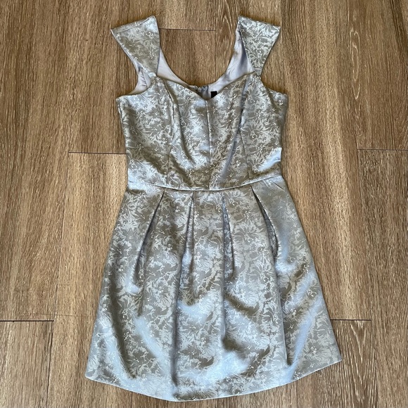Eric + Lani Silver Metallic Jacquard Mini Dress Fit and Flare Cocktail Dress XS - Picture 10 of 16